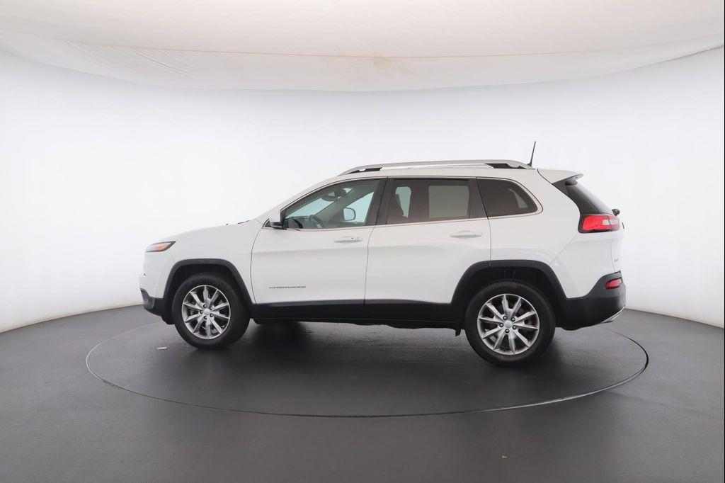 used 2018 Jeep Cherokee car