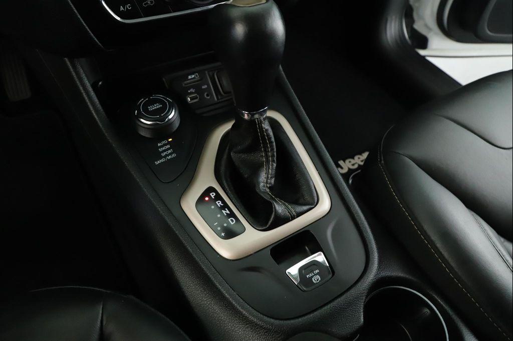 used 2018 Jeep Cherokee car