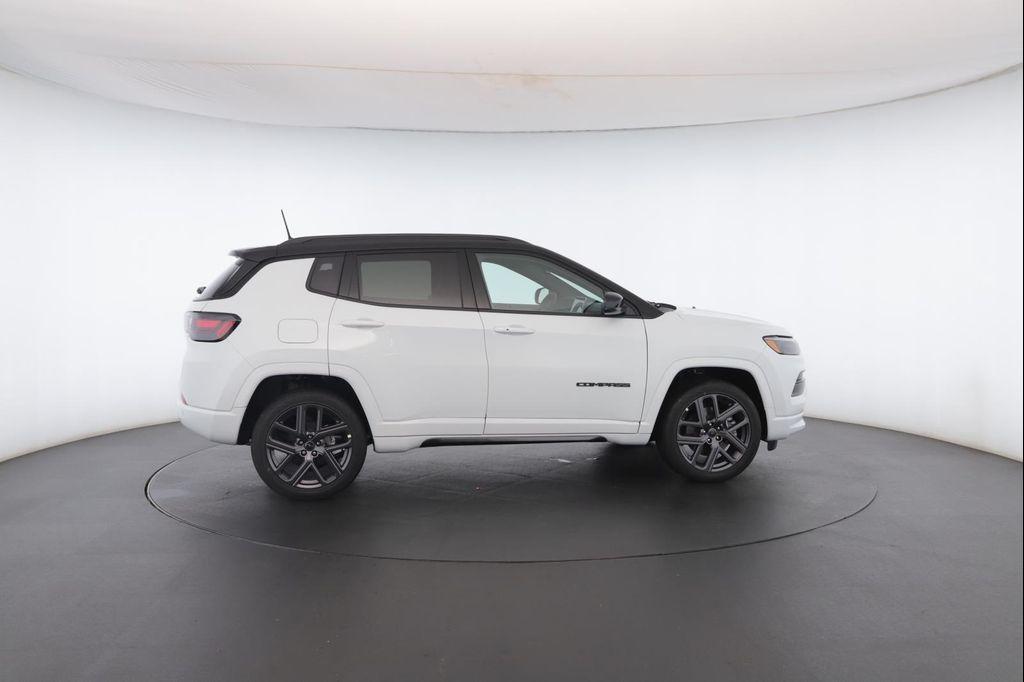 new 2025 Jeep Compass car