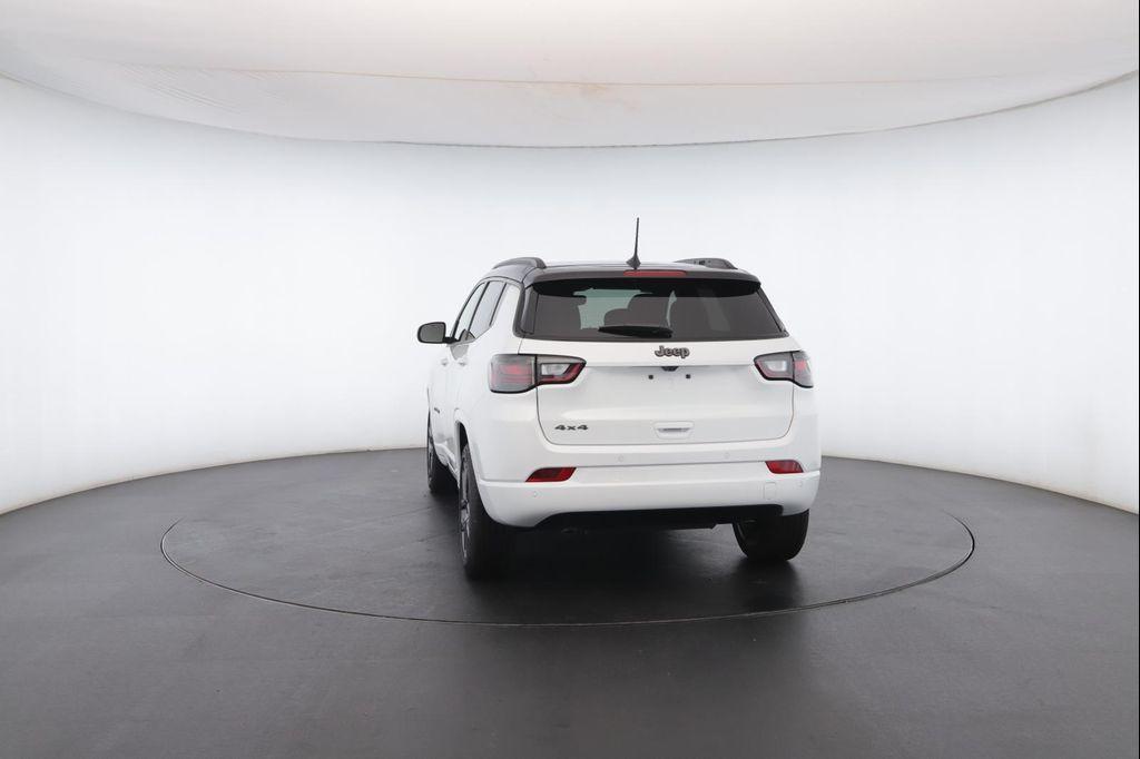 new 2025 Jeep Compass car