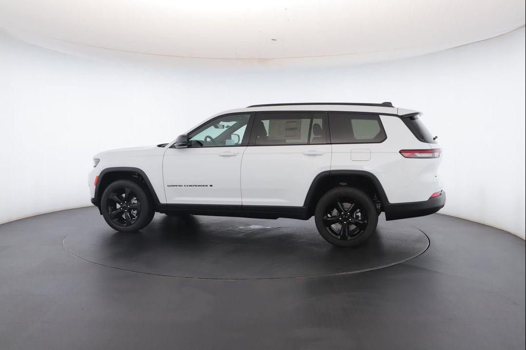 new 2025 Jeep Grand Cherokee L car