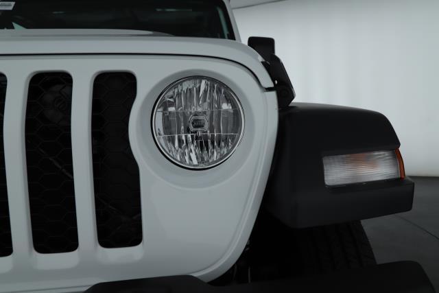 new 2023 Jeep Gladiator car, priced at $44,470