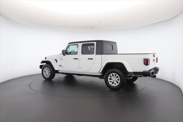 used 2023 Jeep Gladiator car, priced at $37,500