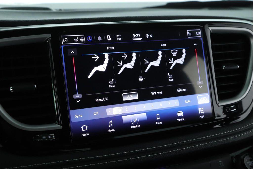 used 2022 Chrysler Pacifica Hybrid car, priced at $38,900