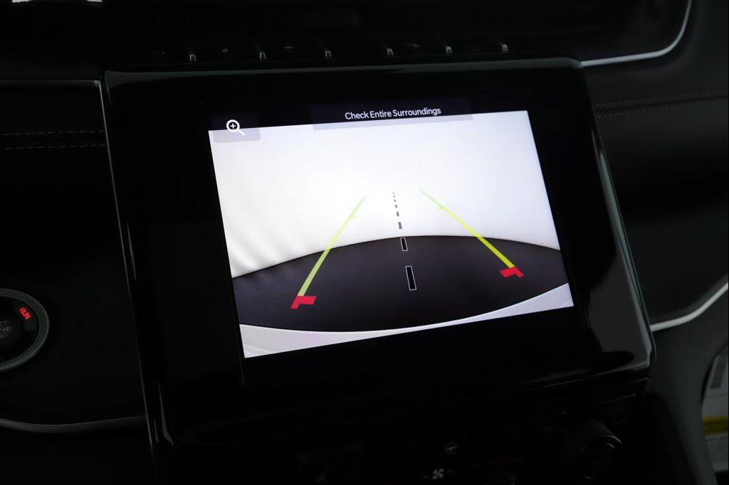 new 2025 Jeep Grand Cherokee car