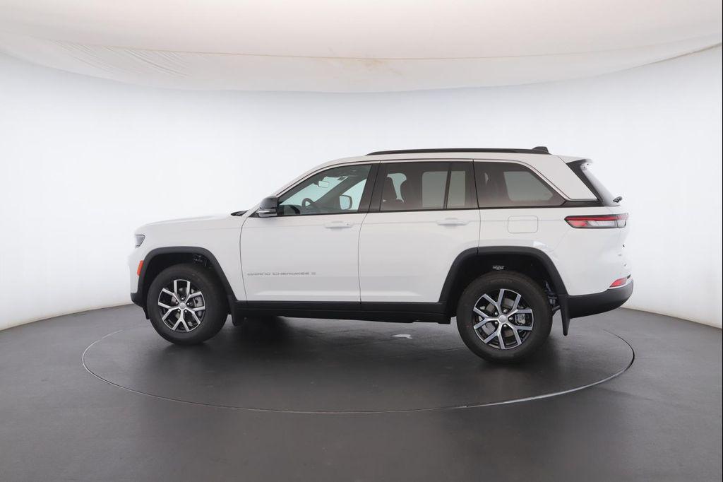 new 2025 Jeep Grand Cherokee car