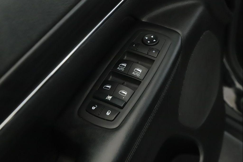 used 2022 Jeep Grand Cherokee car, priced at $29,900
