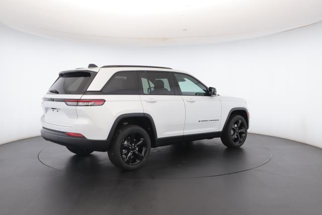 new 2025 Jeep Grand Cherokee car