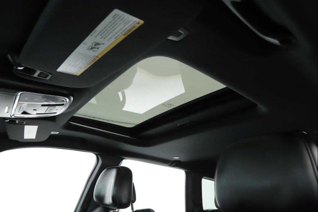 used 2021 Jeep Grand Cherokee car, priced at $25,900