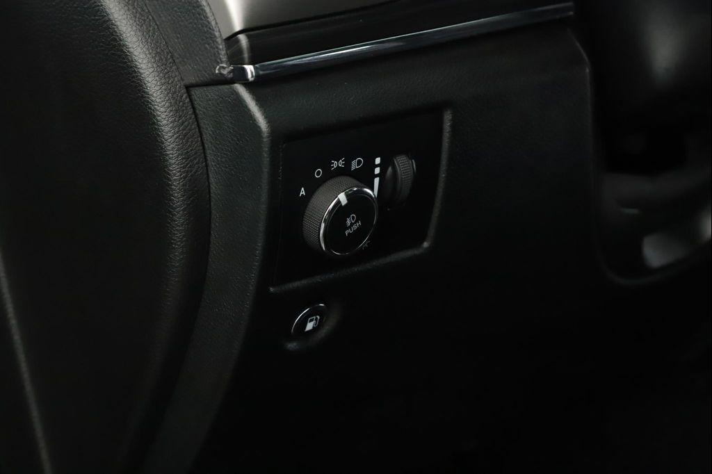 used 2022 Jeep Grand Cherokee car, priced at $28,900