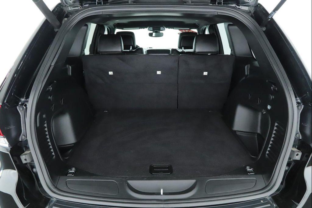 used 2022 Jeep Grand Cherokee car, priced at $28,900