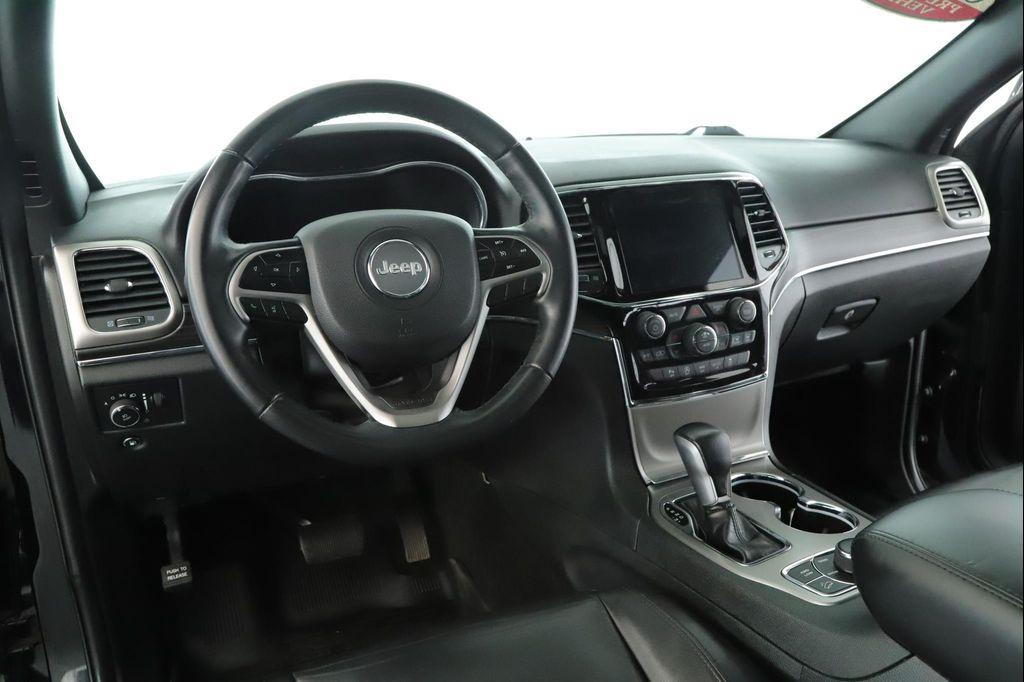 used 2022 Jeep Grand Cherokee car, priced at $28,900