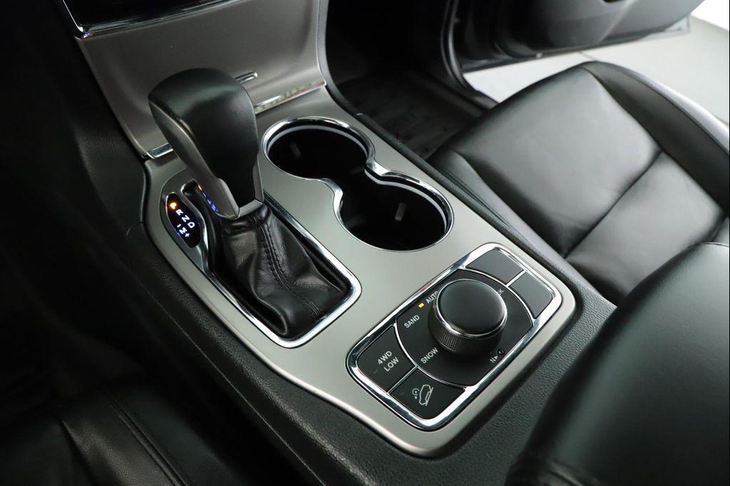 used 2022 Jeep Grand Cherokee car, priced at $28,900