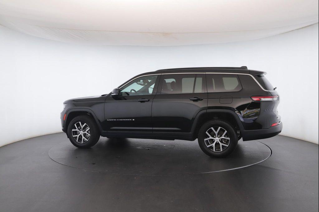 used 2024 Jeep Grand Cherokee L car, priced at $35,900