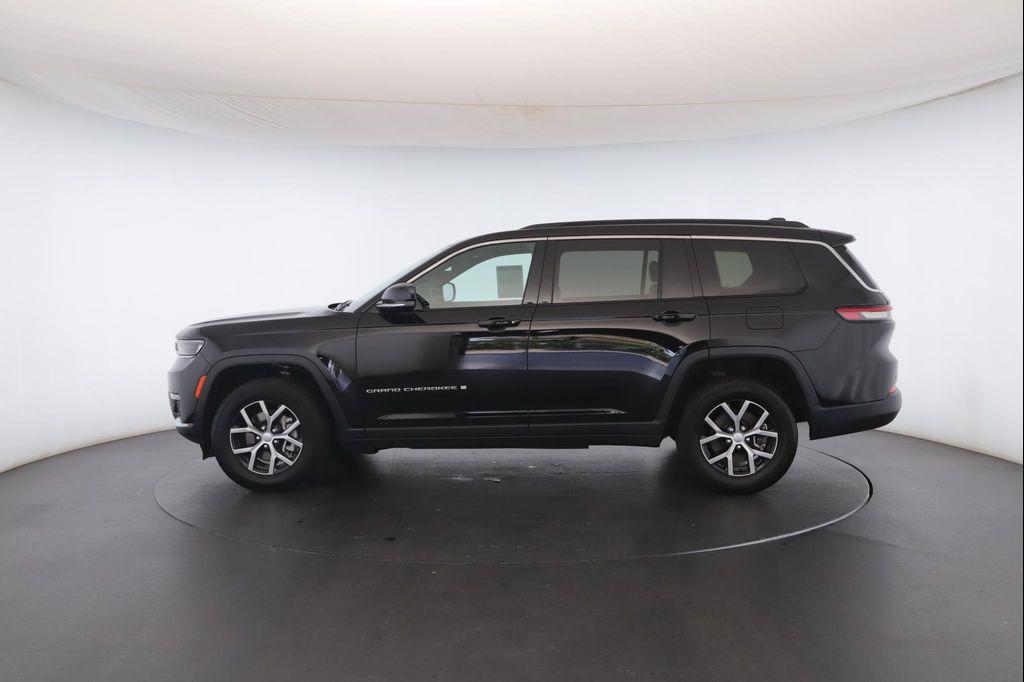 used 2024 Jeep Grand Cherokee L car, priced at $35,900