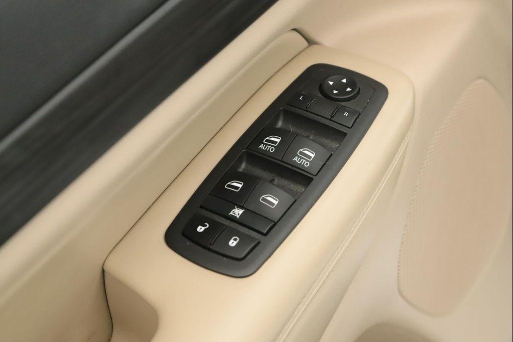 used 2022 Jeep Grand Cherokee car, priced at $27,900