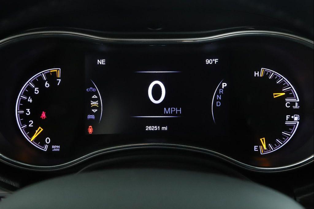used 2022 Jeep Grand Cherokee car, priced at $27,900