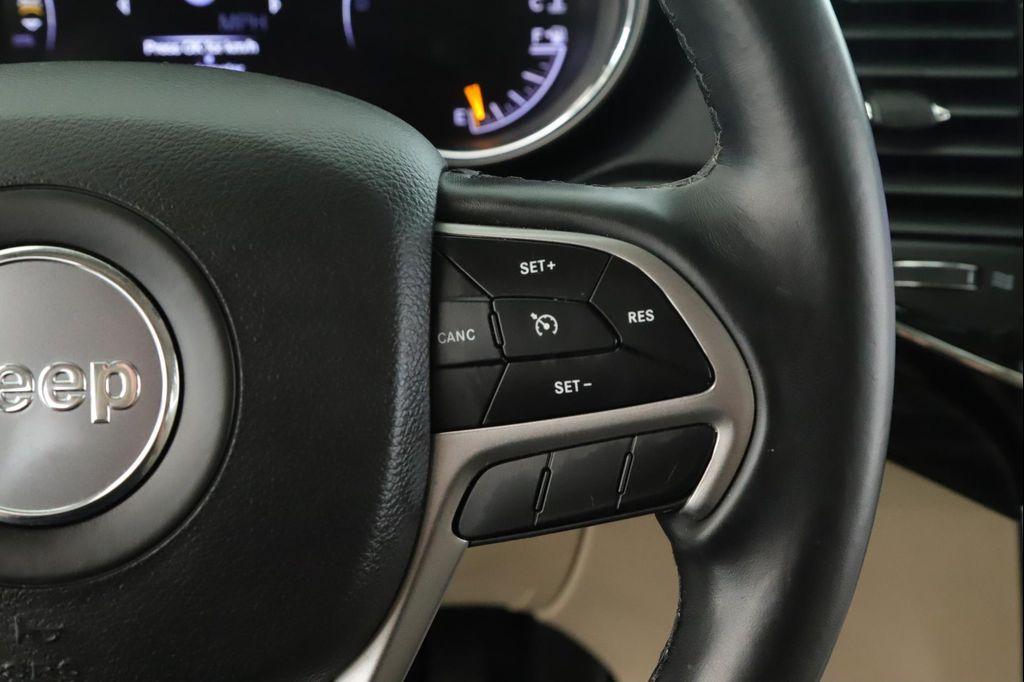 used 2022 Jeep Grand Cherokee car, priced at $27,900