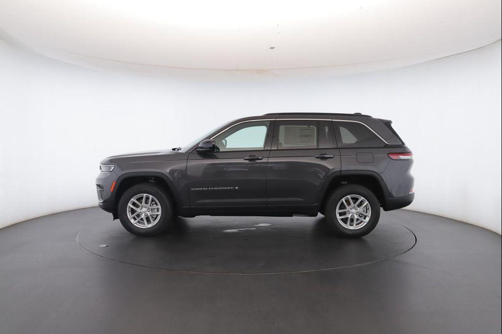 new 2025 Jeep Grand Cherokee car
