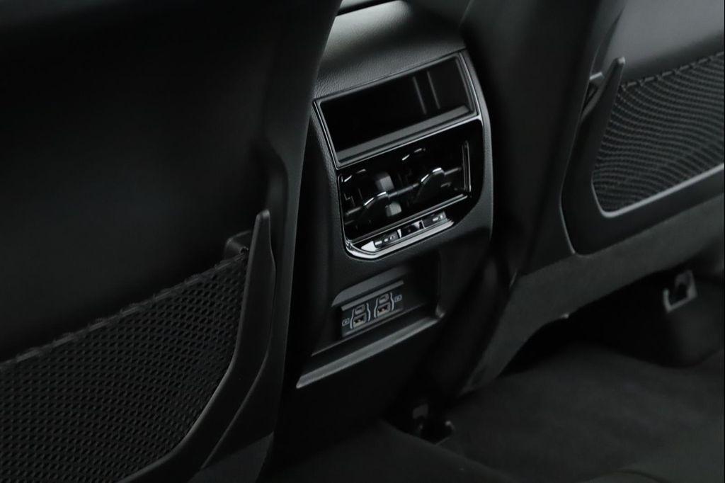 new 2025 Jeep Grand Cherokee car