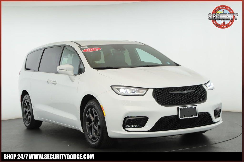used 2022 Chrysler Pacifica Hybrid car, priced at $33,500