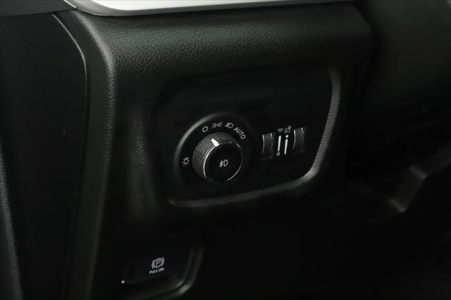 used 2022 Jeep Grand Cherokee car, priced at $33,900