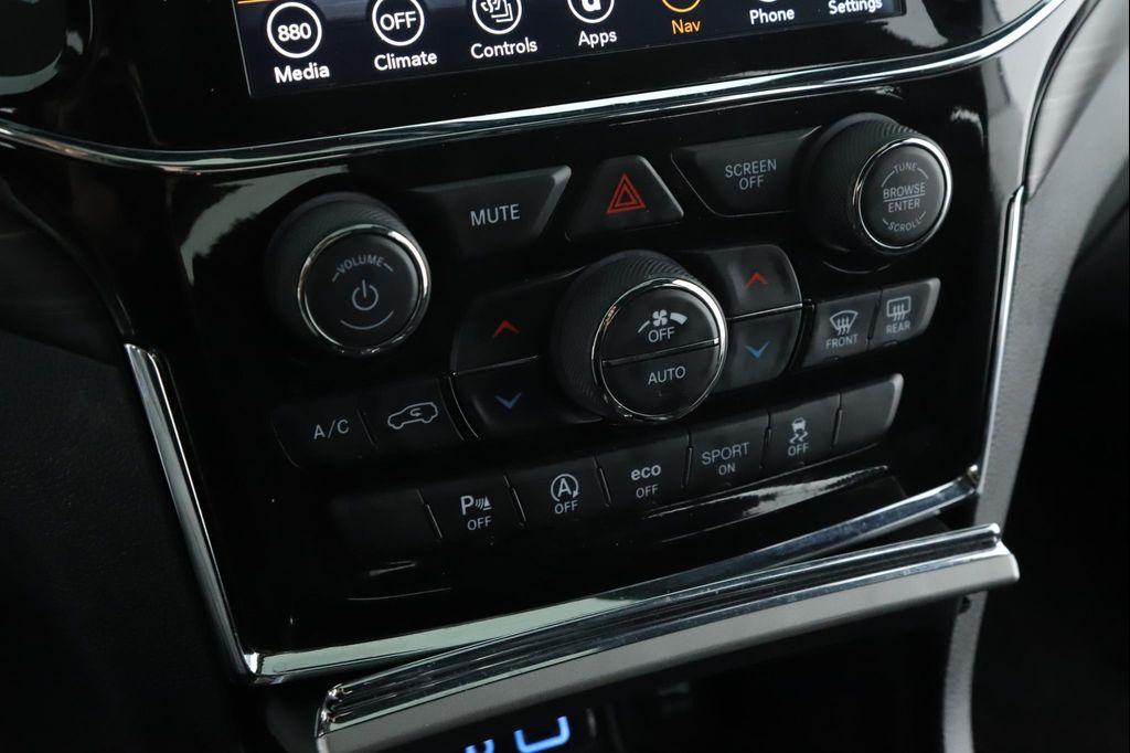 used 2022 Jeep Grand Cherokee car, priced at $29,900