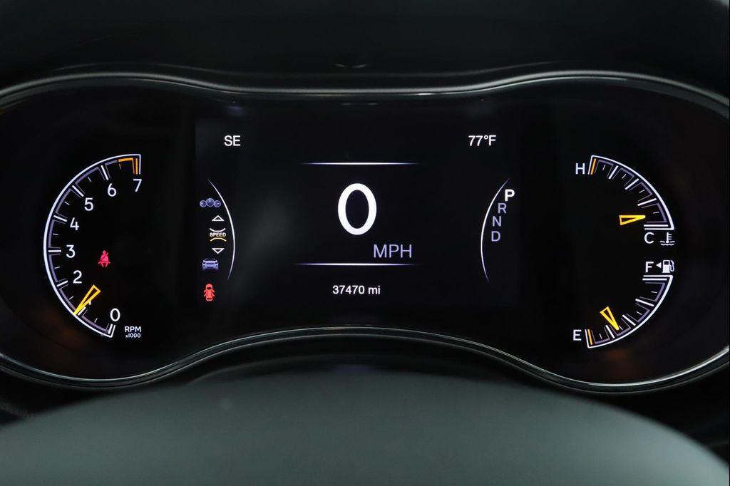 used 2022 Jeep Grand Cherokee car, priced at $29,900