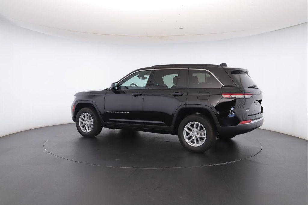 new 2025 Jeep Grand Cherokee car