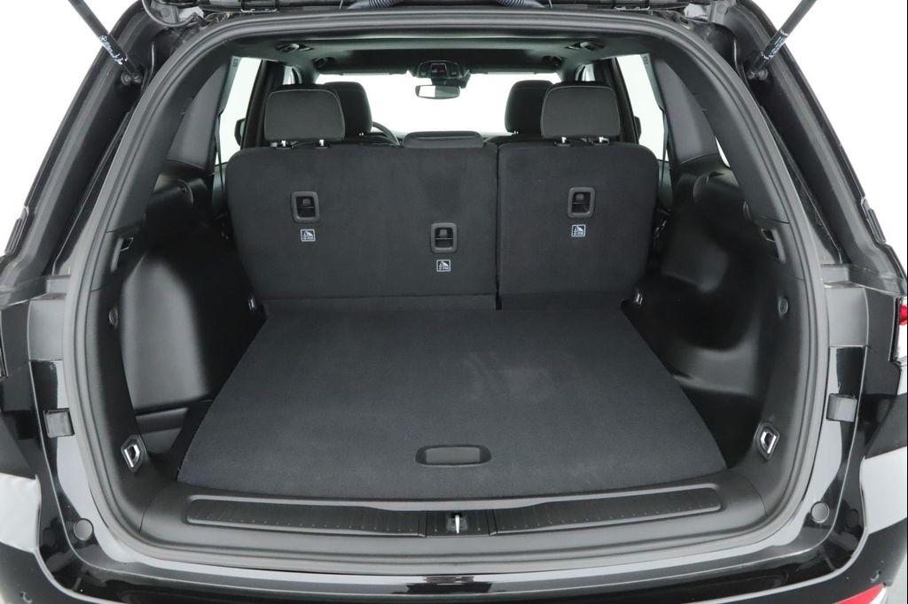 new 2025 Jeep Grand Cherokee car