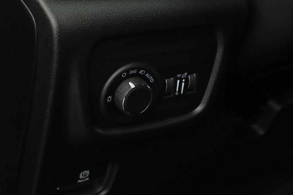 new 2025 Jeep Grand Cherokee car