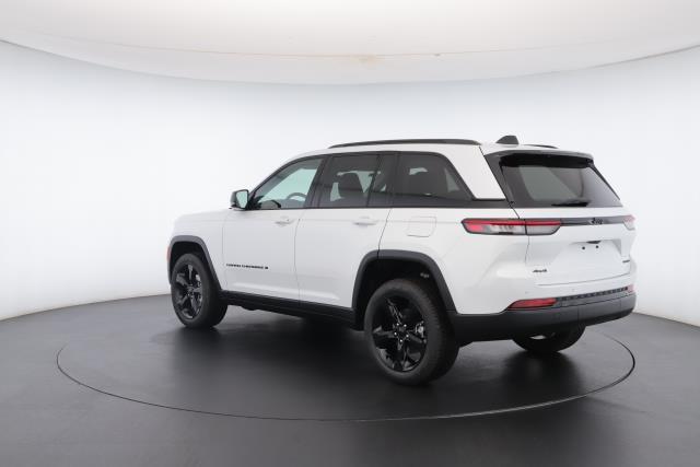 new 2025 Jeep Grand Cherokee car