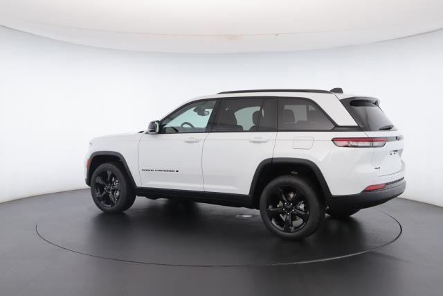 new 2025 Jeep Grand Cherokee car