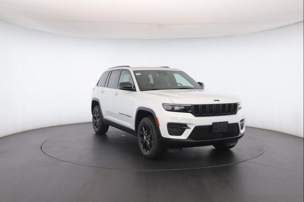 new 2025 Jeep Grand Cherokee car