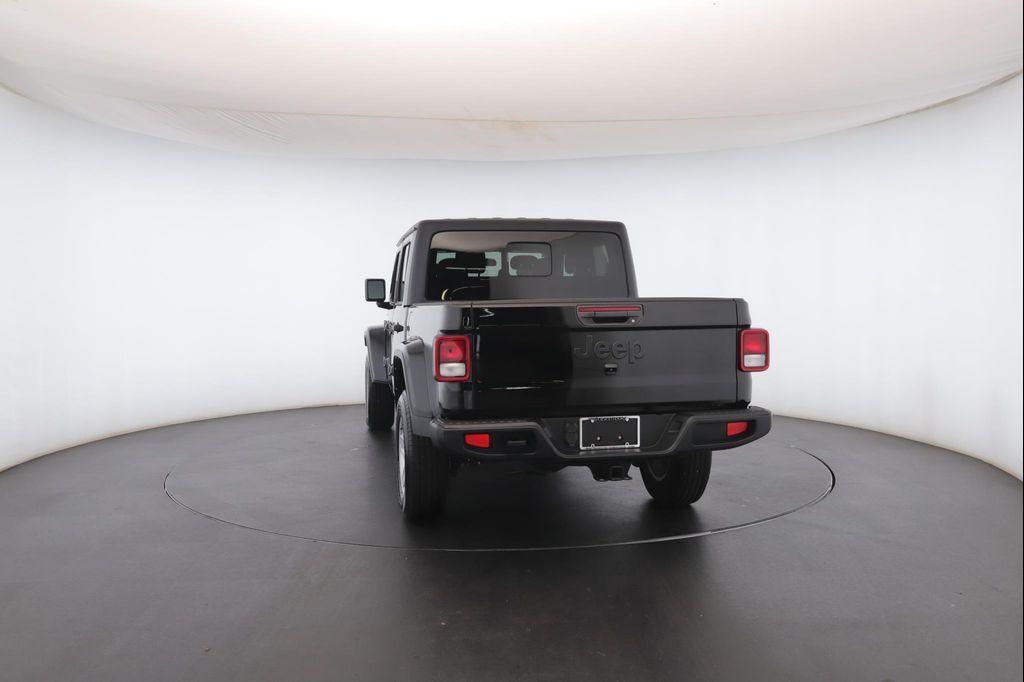used 2022 Jeep Gladiator car, priced at $26,900