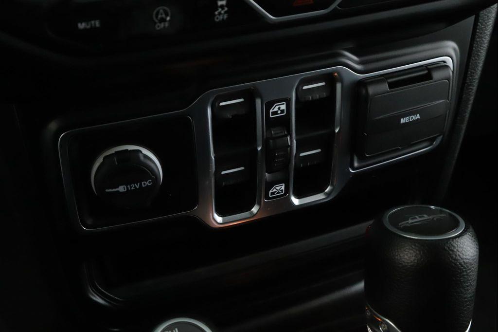 used 2022 Jeep Gladiator car, priced at $26,900