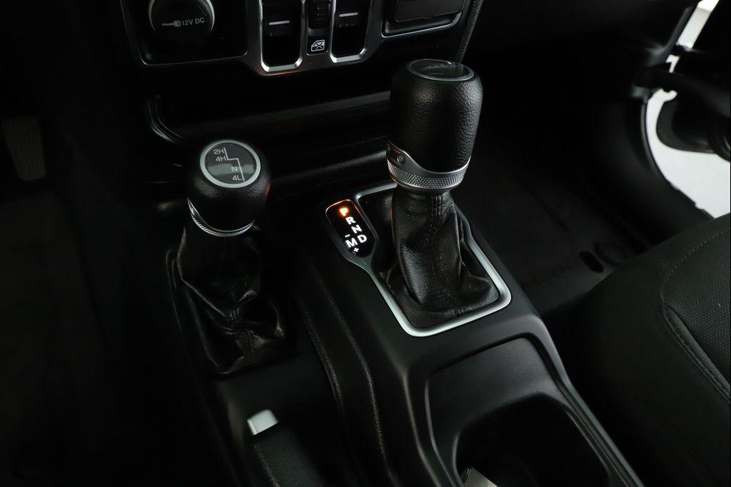 used 2022 Jeep Gladiator car, priced at $26,900