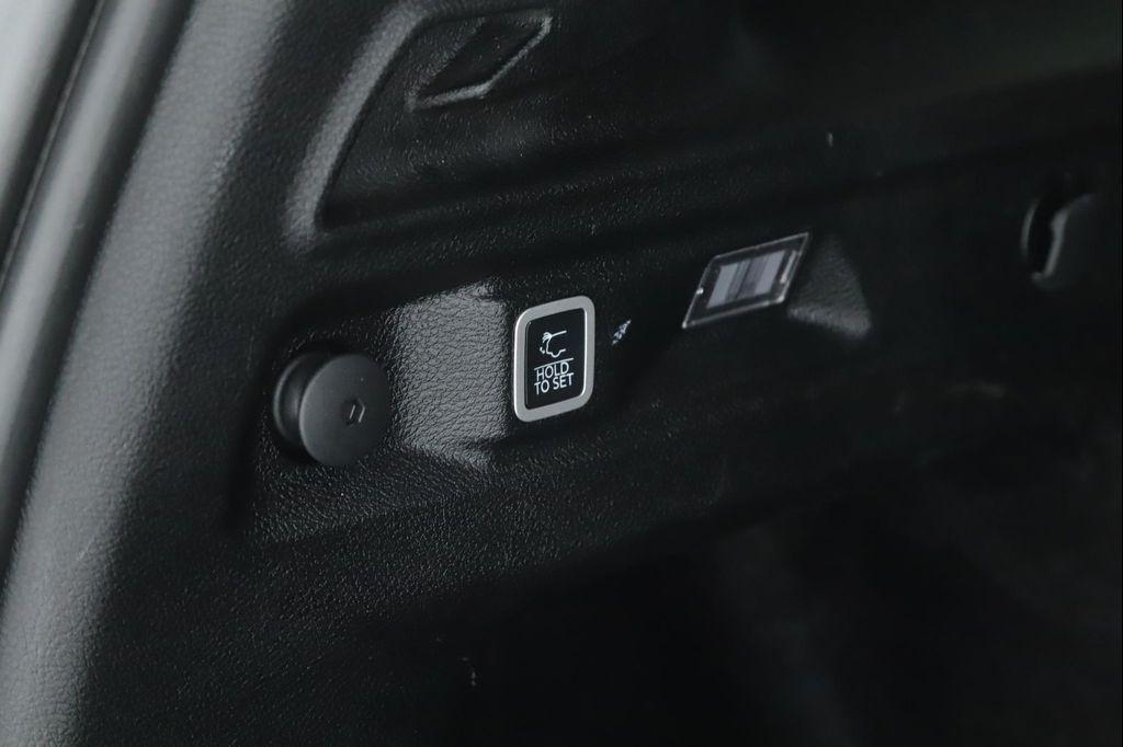 used 2021 Jeep Grand Cherokee L car, priced at $26,900