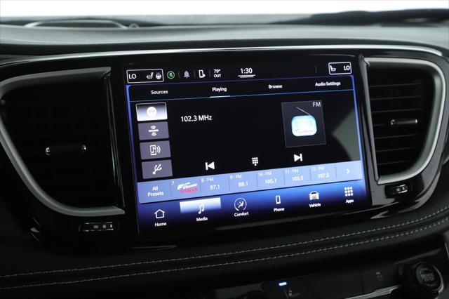 used 2022 Chrysler Pacifica Hybrid car, priced at $33,900