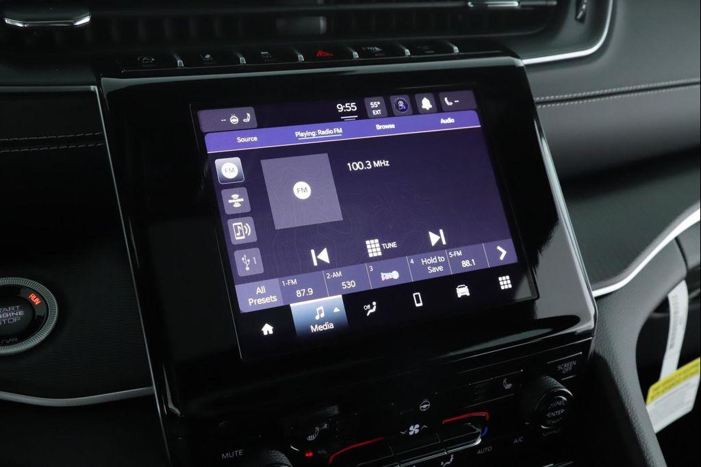 new 2025 Jeep Grand Cherokee L car