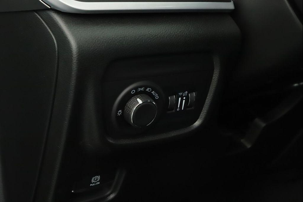 new 2025 Jeep Grand Cherokee L car