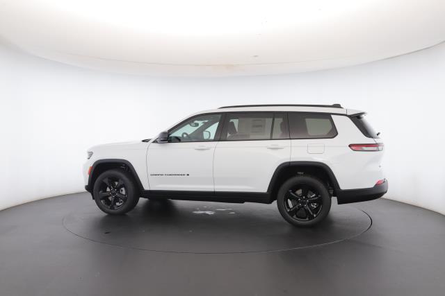 new 2024 Jeep Grand Cherokee L car, priced at $56,290