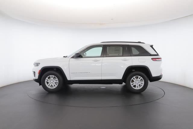 new 2024 Jeep Grand Cherokee car, priced at $40,830