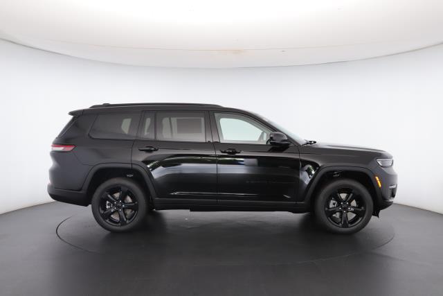 new 2025 Jeep Grand Cherokee L car