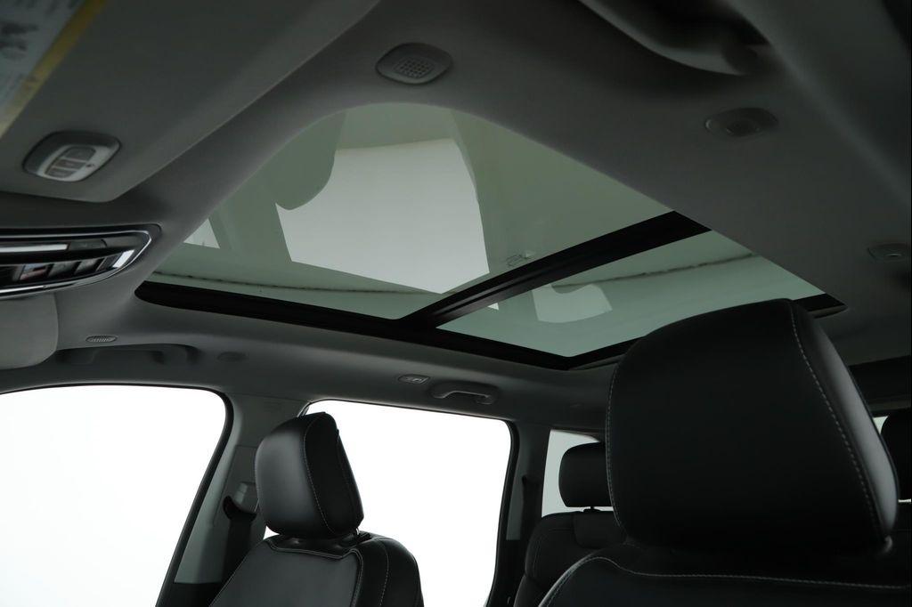 used 2023 Jeep Grand Cherokee car, priced at $35,900