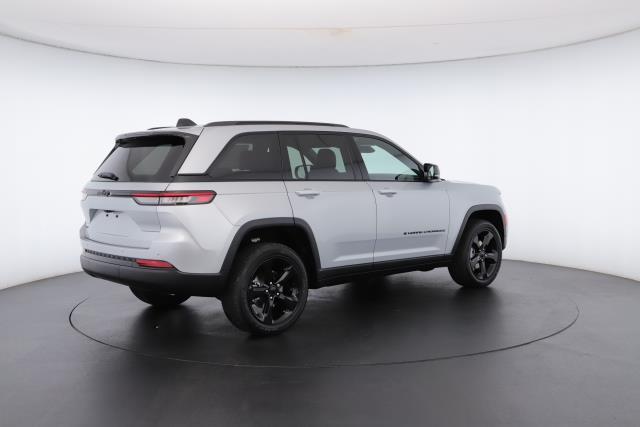 new 2024 Jeep Grand Cherokee car, priced at $47,675