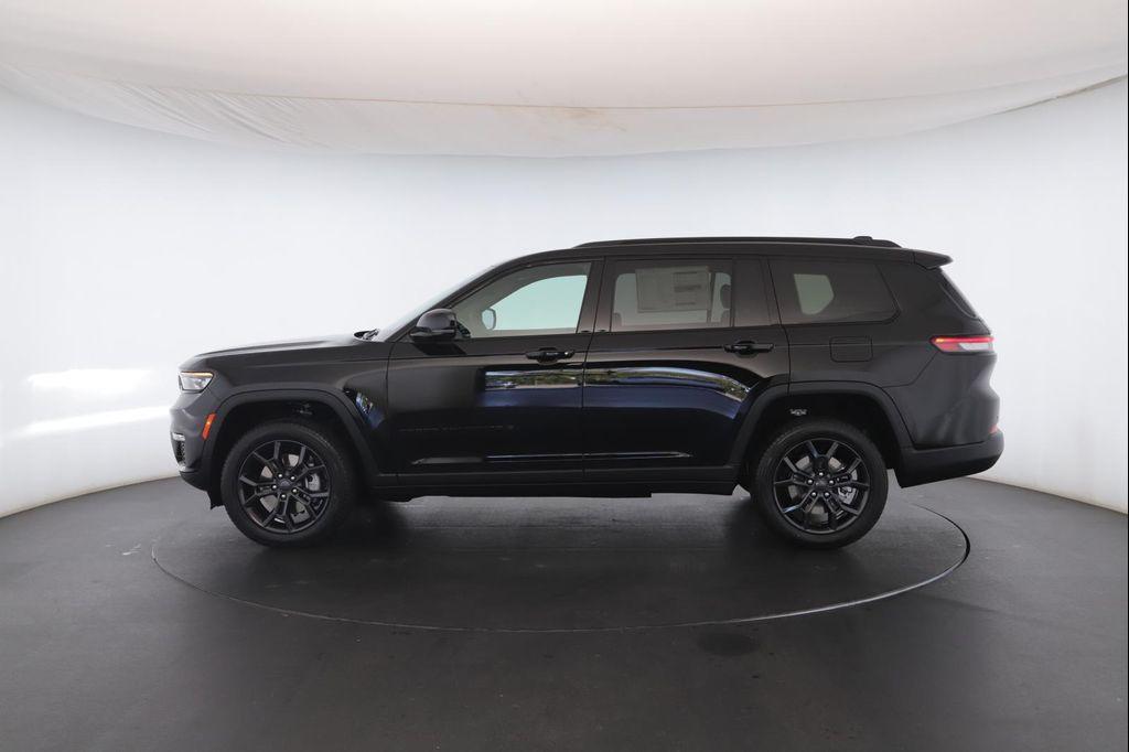 new 2025 Jeep Grand Cherokee L car
