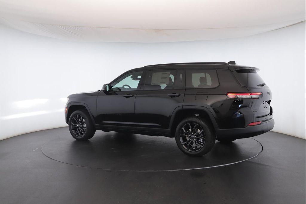 new 2025 Jeep Grand Cherokee L car