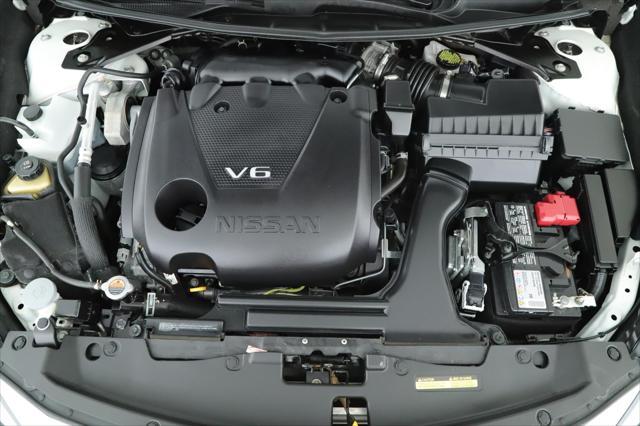 used 2021 Nissan Maxima car, priced at $25,900