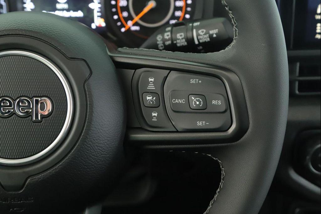 new 2025 Jeep Wrangler car